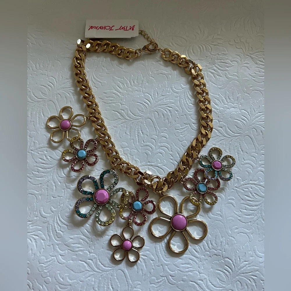 Betsey Johnson Flower Bib Statement Necklace - Picture 4 of 5